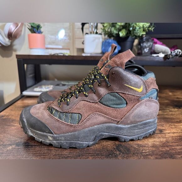 Vintage‎ ish Nike acg caldera hiking boots size 9 - Picture 3 of 11